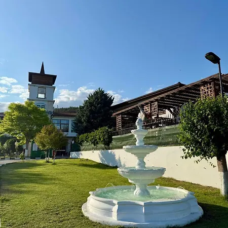 Willa Mountain Breeze *