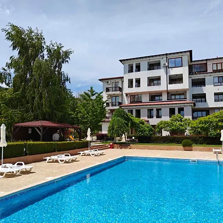 Mountain Breeze Villa Rogachevo