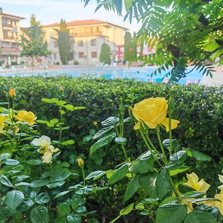 Mountain Breeze Villa Rogachevo