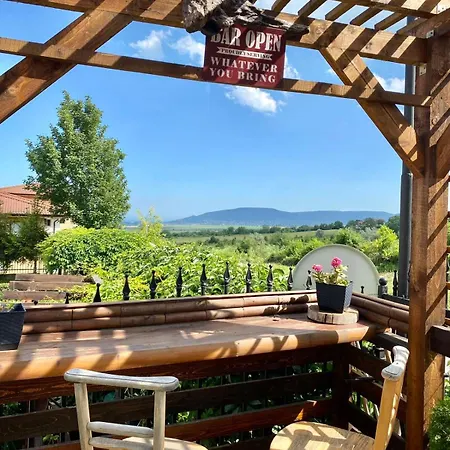 Mountain Breeze Villa Rogachevo